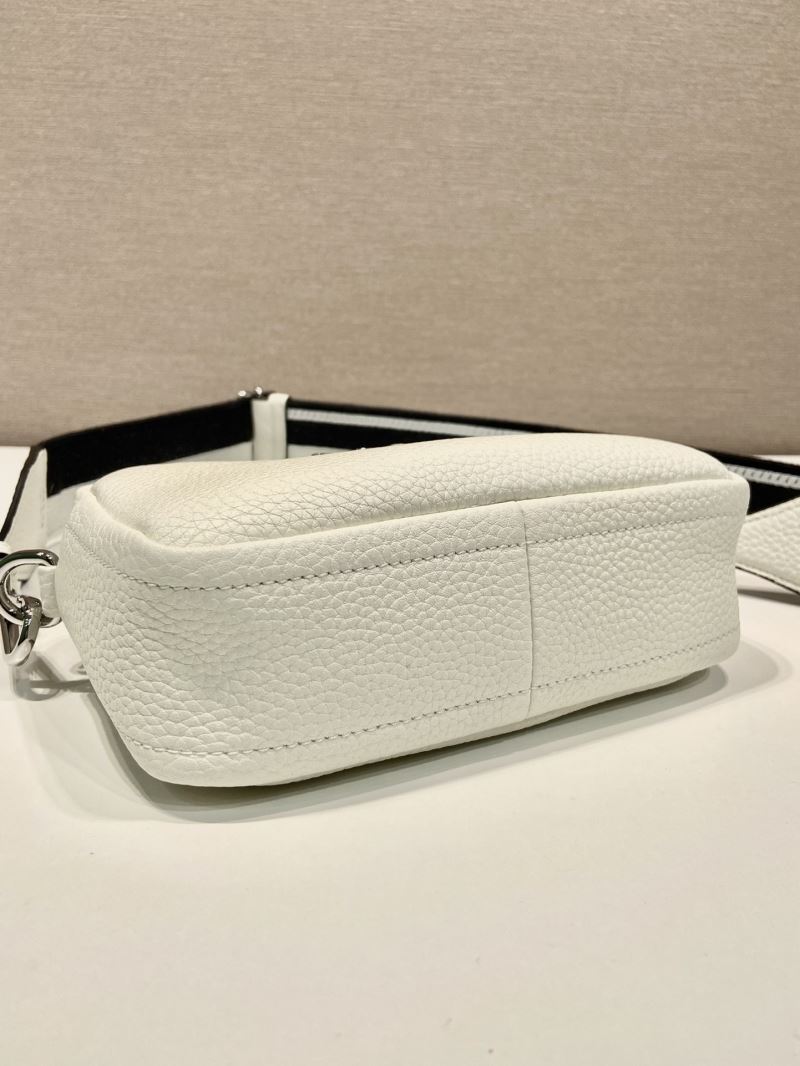 Pra*a box bags